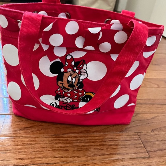 Authentic Disney Parks Minnie Mouse bag, red and white in good condition - Picture 13 of 13